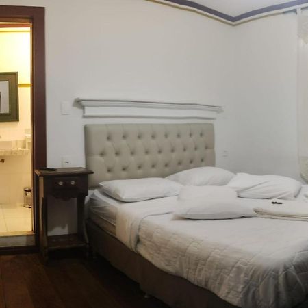 Pousada Solar Do Carmo Hotel โอว์โรเปรโต ภายนอก รูปภาพ