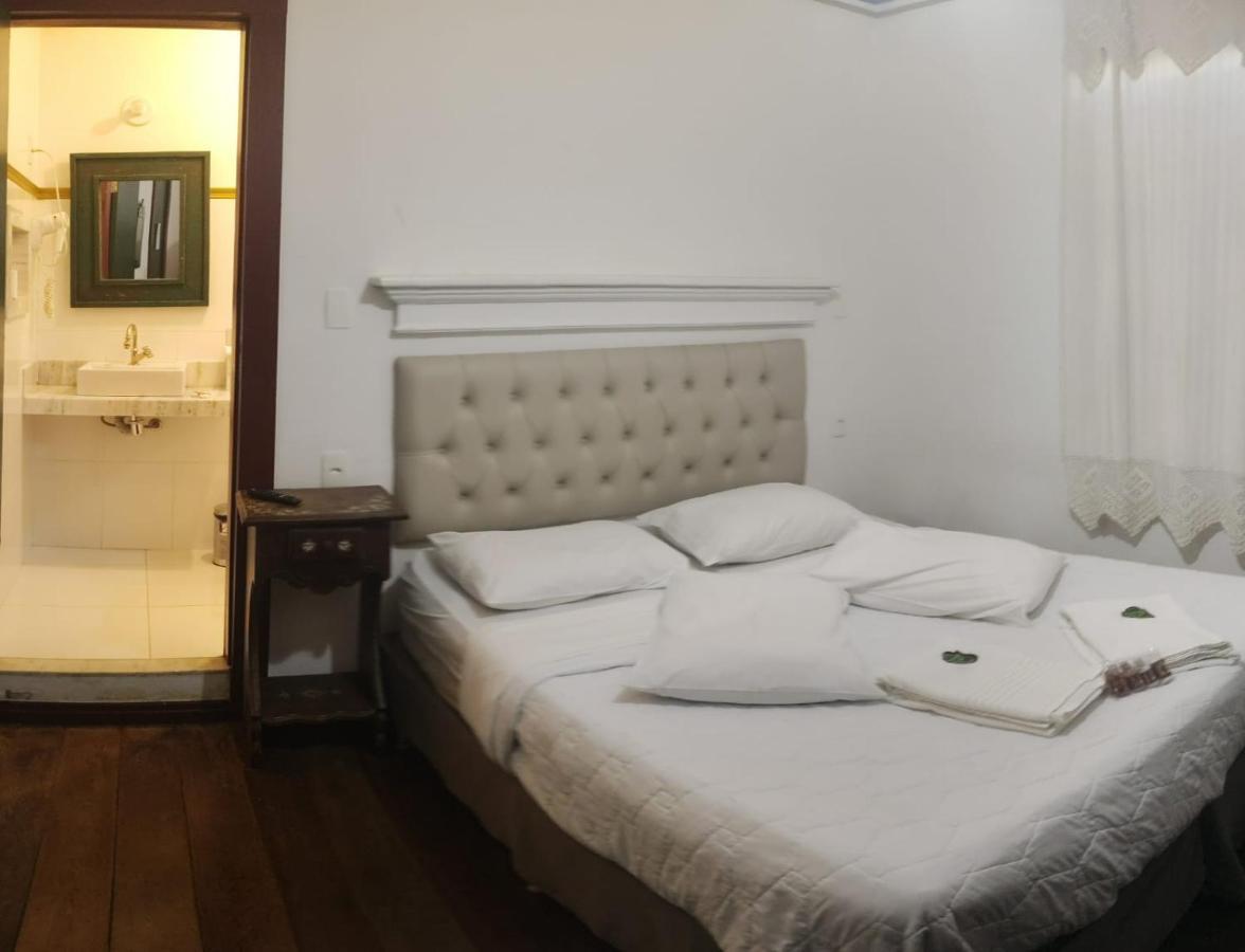 Pousada Solar Do Carmo Hotel โอว์โรเปรโต ภายนอก รูปภาพ